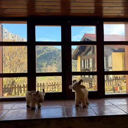 Сasa de vacaciones El Refugio De Redo *